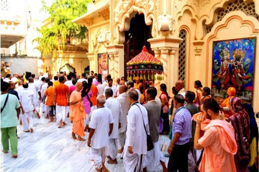 इसकॉन मंदिर वृंदावन