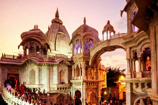 इसकॉन मंदिर वृंदावन