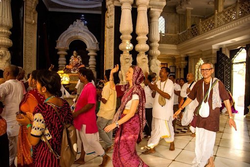 इसकॉन मंदिर वृंदावन
